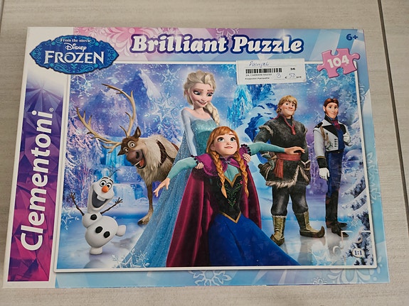 Frozen palapeli 104 palaa