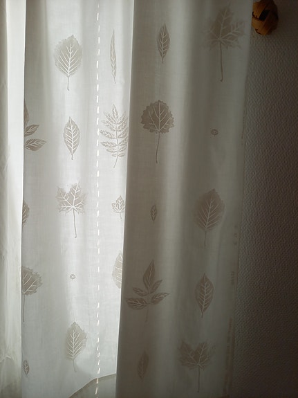 MARIMEKKO/Kristiina Isola "Pihapuut" -verho