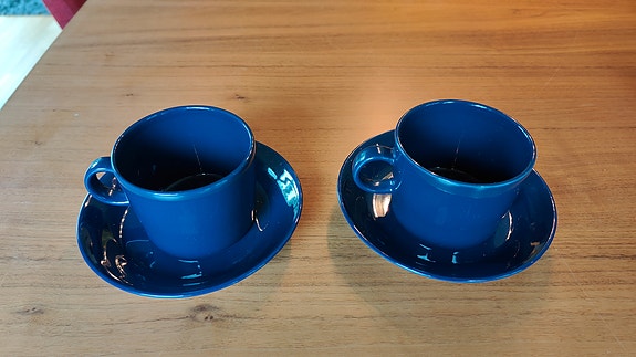 2 kpl Iittala Teema teekupit ja aluslautaset