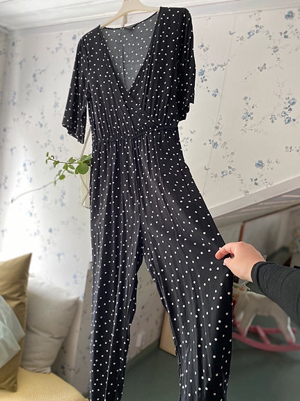 Monki jumpsuit musta