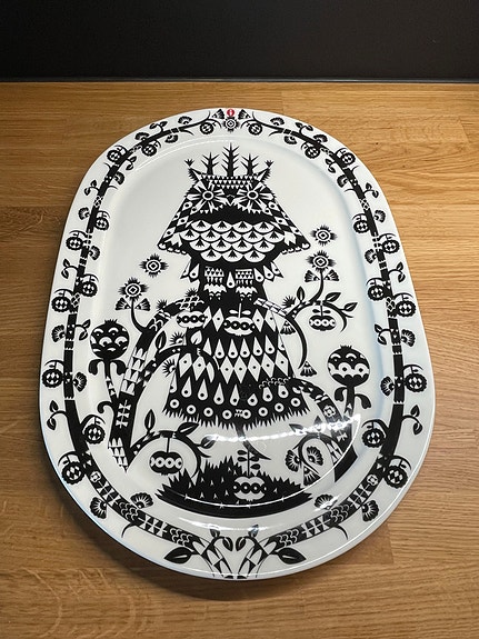 Iittala Taika Tarjoilulautanen ovaali, musta