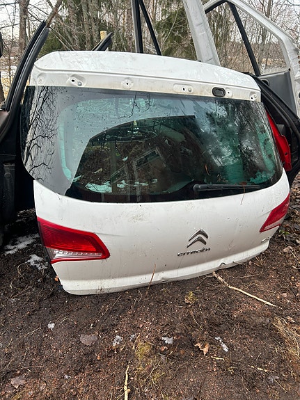 Citroen C4 takaluukku