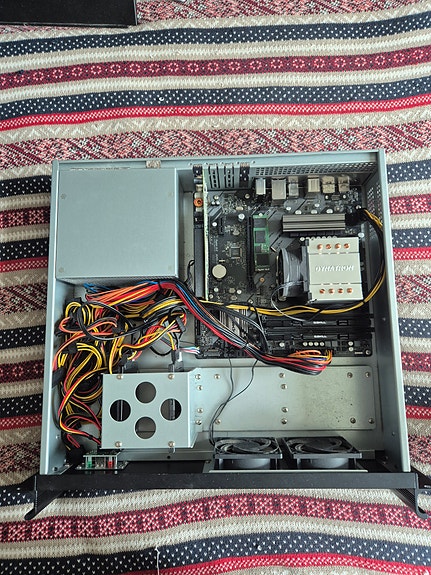 2U Ryzen server