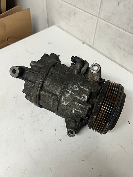 BMW E46 316i ilmastoinninkompressori