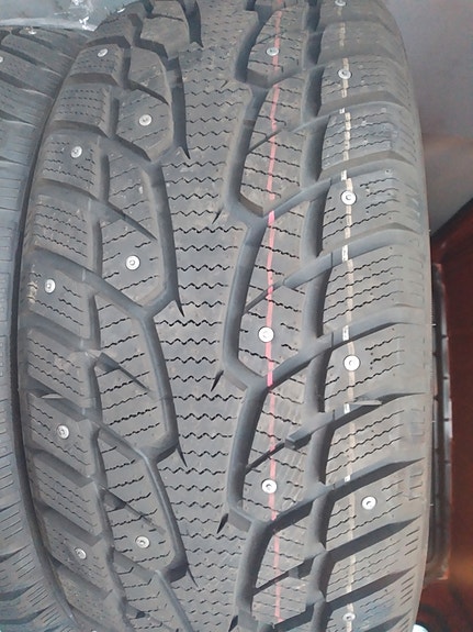 Nastarenkaat 225/45 r17