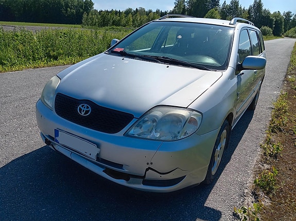 Toyota Corolla 1.6VVT-i farm. -04
