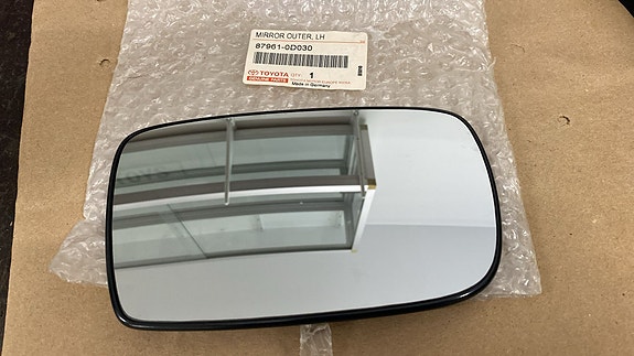 Toyota sivupeilin lasi vasen 87961-0D030