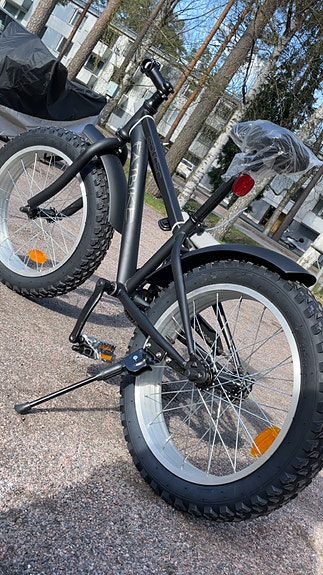 Product image 2 of 9