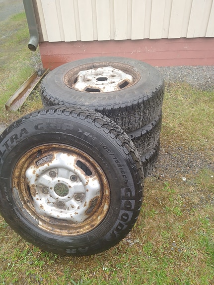 Transit kesärenkaat 195/70 r15c