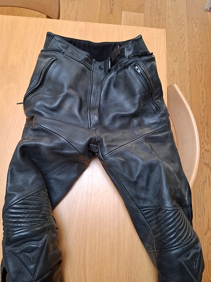 Dainese nahkahousut