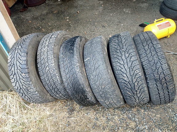 215/75 r16c renkaita