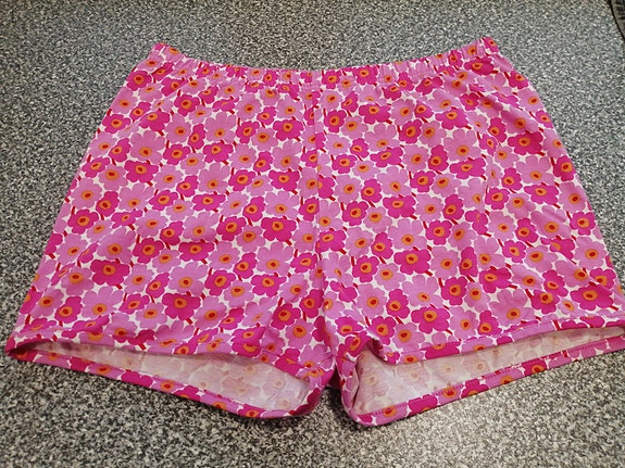 Marimekko shortsit, koko S
