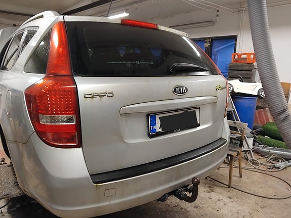 Kia ceed 2011 bensa varaosina