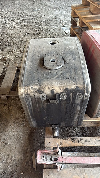 Hydrauliikkasäiliö 150l alumiini B-OSA