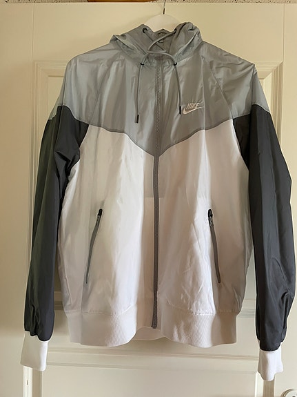 Nike tuulitakki
