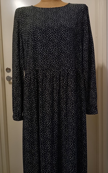 SINSAY maximekko L viskoosia polka dot