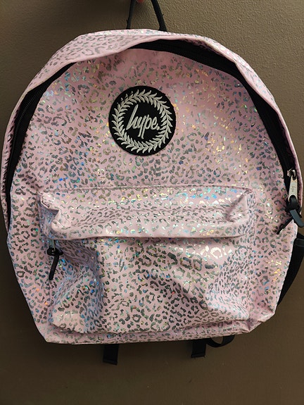 Hype Pink animal print badge reppu