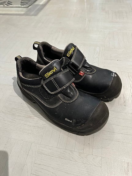Sievin turvakengät kokoa 42/42