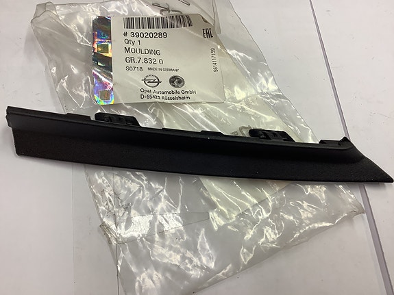 39020289/39013380 Puskurin lista Opel Insignia B
