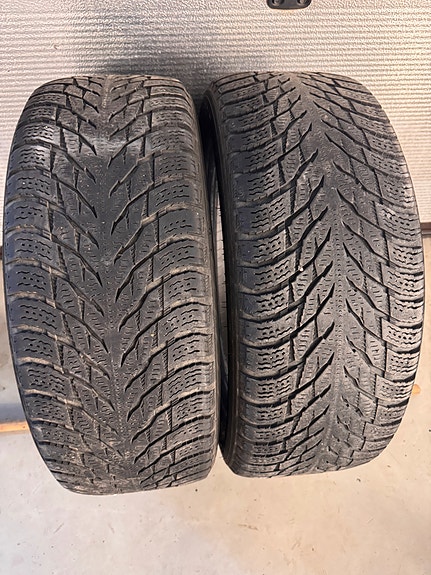 2kpl 215 R17 Nokian Tyres Hakkapeliitta R3 98R