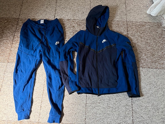 Nike tech fleece XS ja S