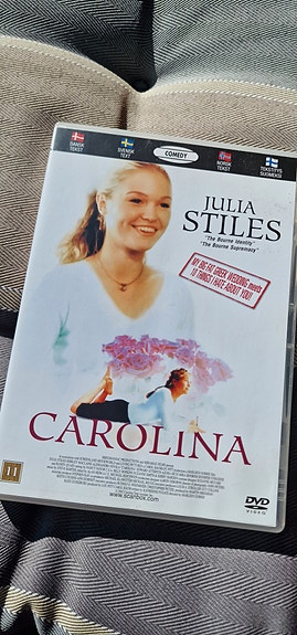 Carolina  Julia Stiles