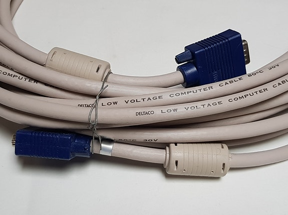 VGA-kaapeli uros-uros 15 m