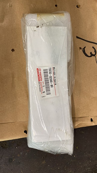 Toyota turvavyön lukko 73230-02380-B0