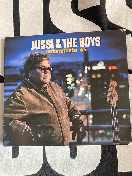 Jussi & The Boys Unioninkatu 45    CD, LP, kassi, kaikissa signeeraus