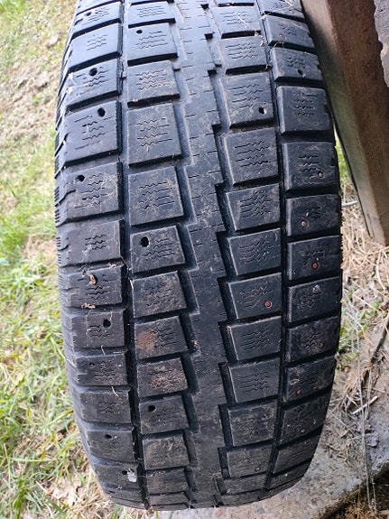 Auton renkaat 4kpl.265/70 R 17