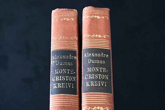 Monte-Criston Kreivi 1955. Valokuvin. Dumas