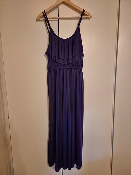 Violetti, pitkä mekko, koko M