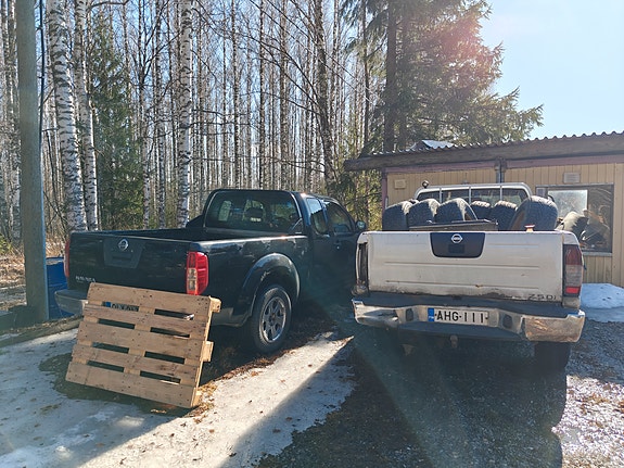 Nissan navara king cap