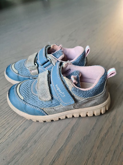Superfit lenkkarit koko 25