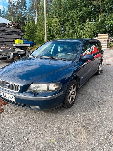 Volvo v70 osina