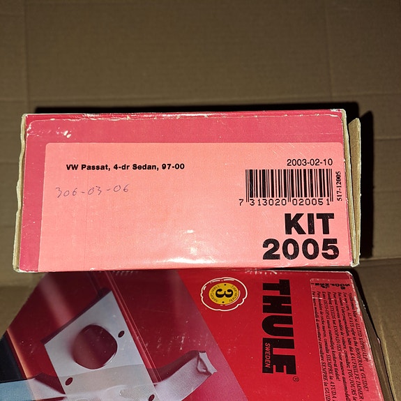 Thule kiinnikesarja VW Passat 1996-2000