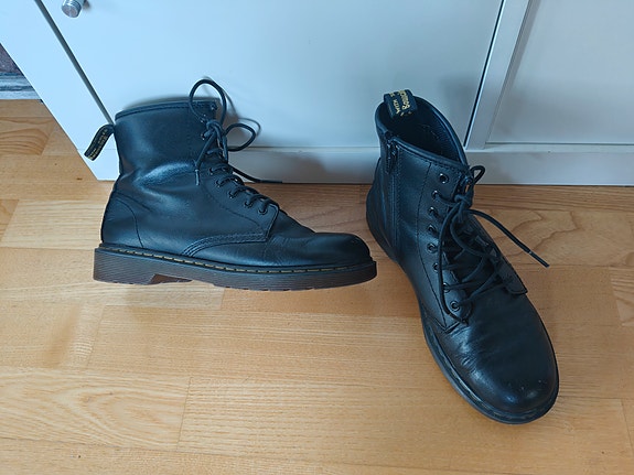 Maiharit Doc Martens 36