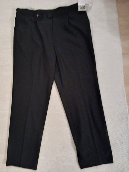 Uudet housut isolle miehelle, 60 C
