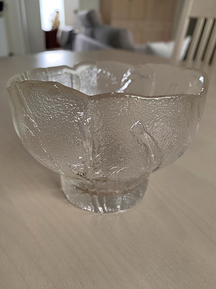 Humppila Heiniä kainalossa malja / kulho (Kaija  Aarikka)