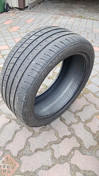 Radar Dimax R8+ 275/40/20 kesärengas.