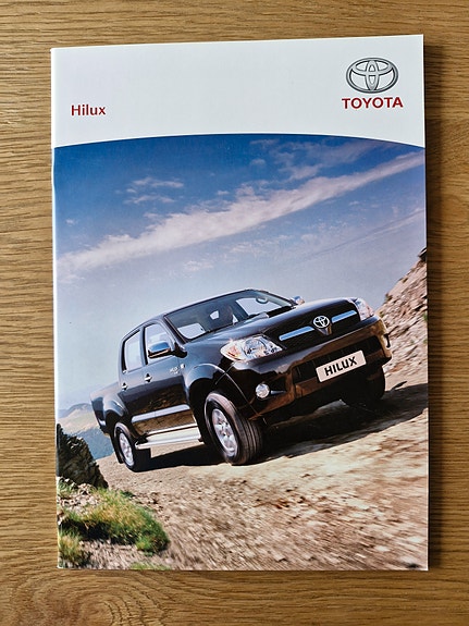 Toyota Hilux -esite 2006