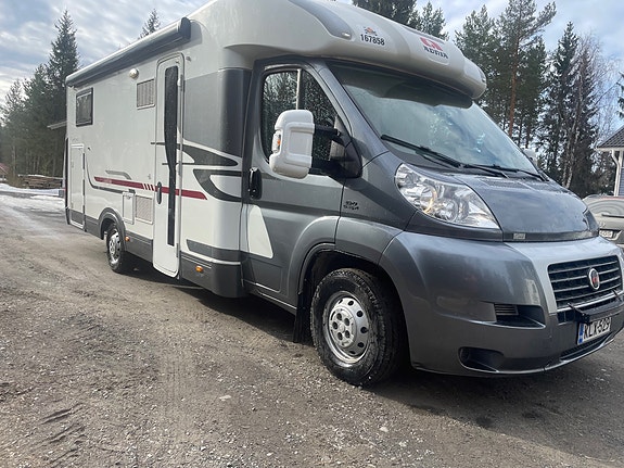 Vuokrataan Adria 670SL matkailuauto