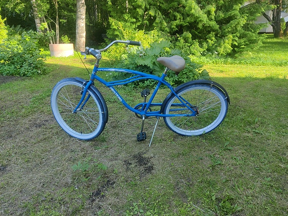 Myydään cruiser pyörä