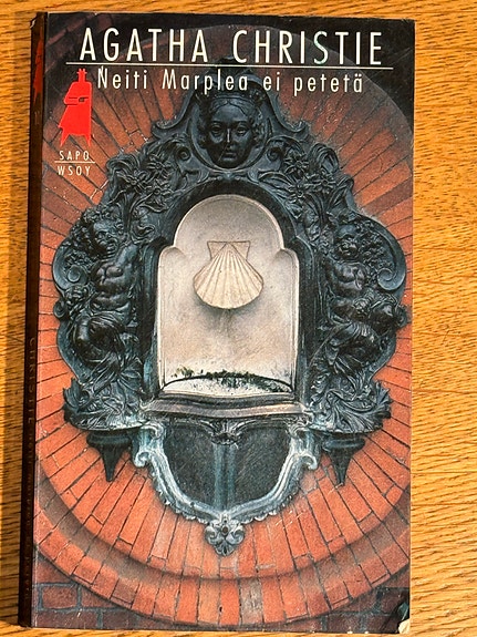 Neiti Marplea ei petetä - Agatha Christie (::)