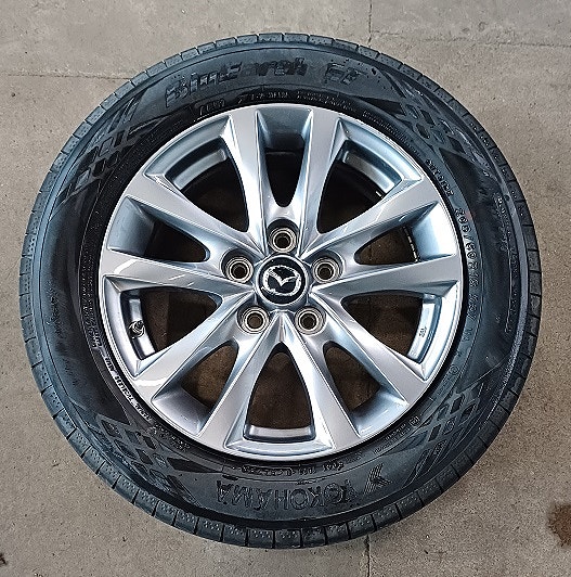 Mazda 3 alkup.alumiinivanteet ja Kesärenkaat