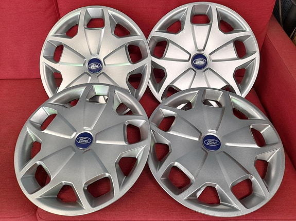 PakettiAuto Pölykapselit Ford Transit Style 15"