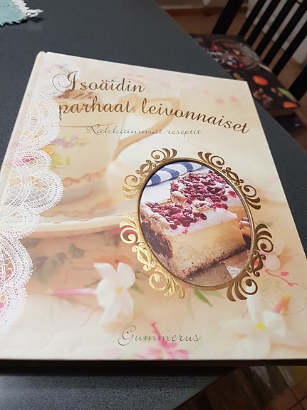 Isoäidin parhaat leivonnaiset.