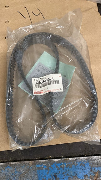 Toyota jakohihna 13568-49025