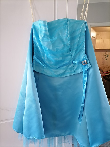 Turkoosi juhlapuku 40/M