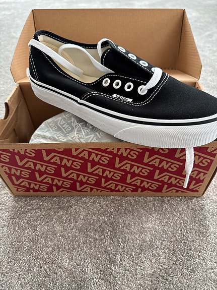 UUDET Vans authentic tennarit k.36